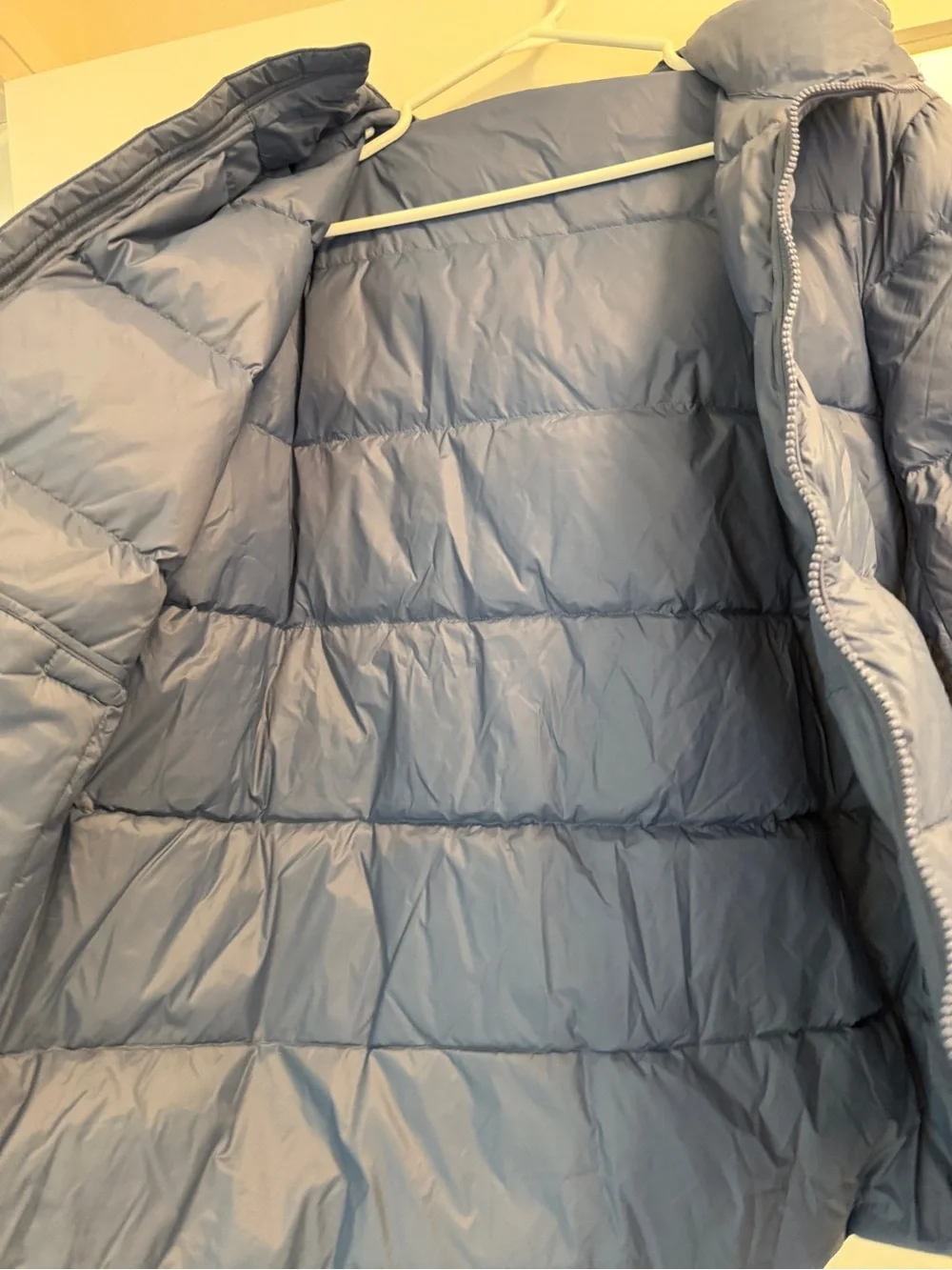 Men's Hooded Puffer Jacket - Blue - Picture 8 of 10